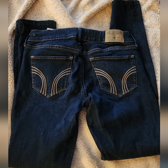 Hollister SZ 26 Petite Dark Denim Skinny Jeans - Picture 4 of 9